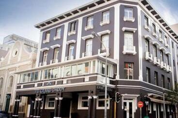 هتل Grand Daddy Boutique