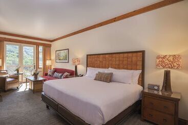 هتل The Lodge At Spruce Peak, A Destination By Hyatt Residence