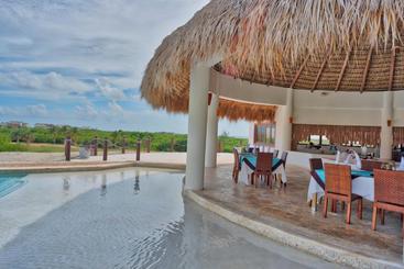 ホテル Xeliter Golden Bear Lodge, Cap Cana