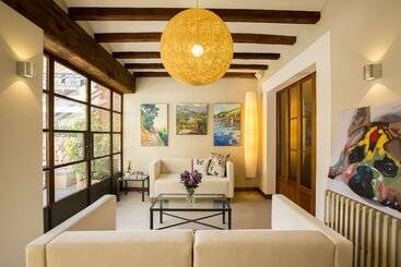 ホテル Y Apartamentos Des Puig