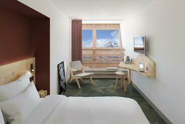 La Cachette, Friendly Hotel