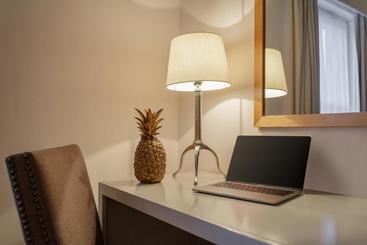 Mercure Altrincham Bowdon Hotel
