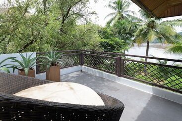 אתר נופש Tohsang Heritage Khongjiam