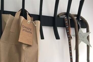 Cosy Lincs Wolds Cottage In Picturesque Tealby