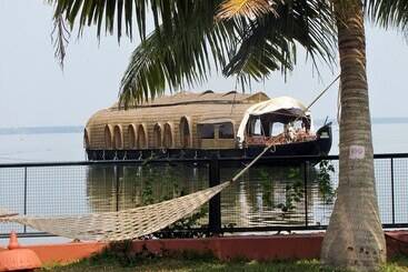 בית מלון כפרי Abad Whispering Palms