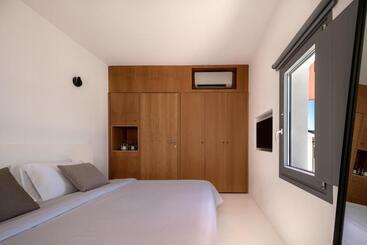 هتل Andronis Luxury Suites