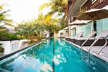 בית מלון כפרי Batu Karang Lembongan Resort & Spa