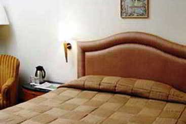 Отель East Lite