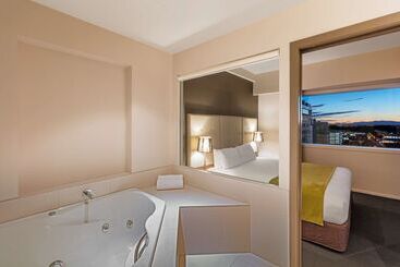 هتل Fable Christchurch