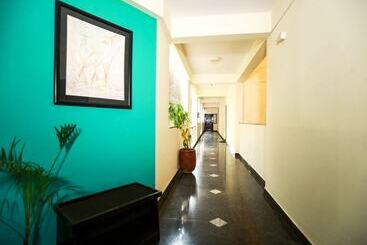 Отель Mint Green Path