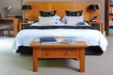 호텔 St Elizabeth's House