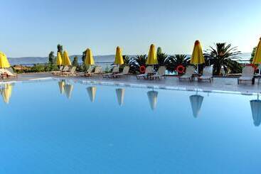 هتل Sunrise Resort