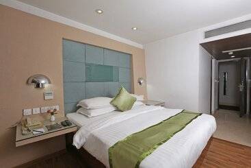 Отель Trinity Isle