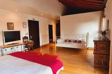 Пансион Posada Los Calderones