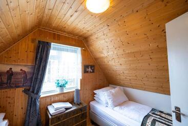 פנסיון Heidi Guesthouse