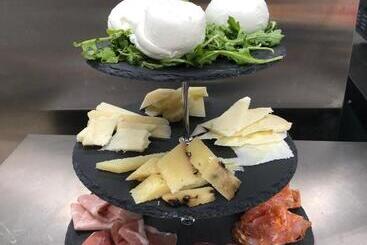 ユースホステル Mammacristina