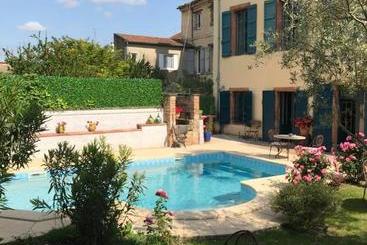 ベッドアンドブレックファースト L'arche De Moissac