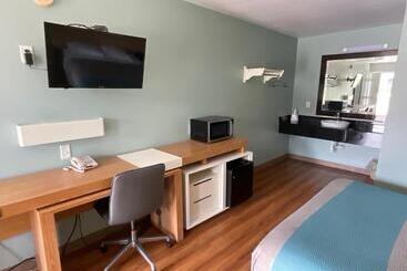 酒店 Country Yard Inn And Suites