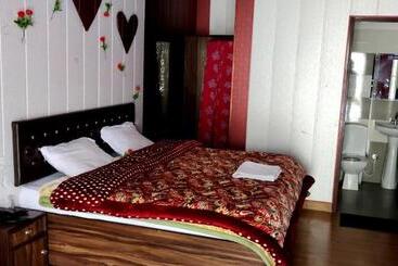 ホテル Dev Bhoomi Resort