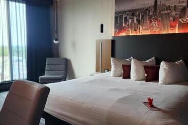 Grand Times Hotel Laval   Centropolis