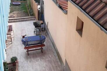 ペンション Mákvirág Ház