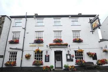 فندق صغير The Kings Arms