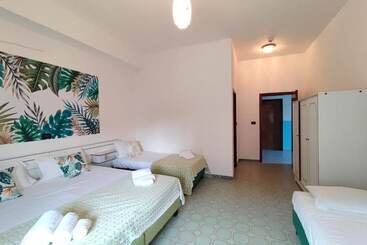 호텔 Tea  Praia A Mare