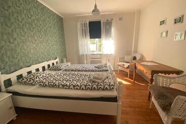 פנסיון Villa Karllösa Bed And Breakfast