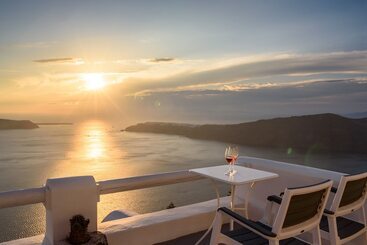 Отель Abyssanto Suites And Spa