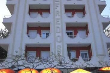 Отель Alfredo's