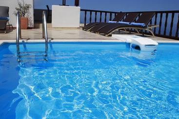 فندق Amerisa Suites & Villa