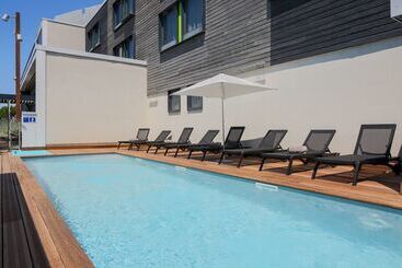 هتل Campanile Carcassonne Est La Cite