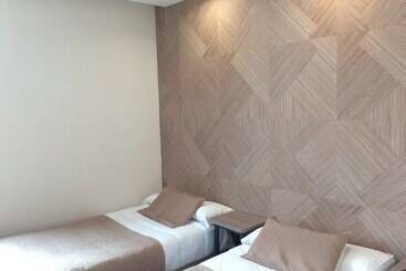 هتل Ciudad De Fuenlabrada