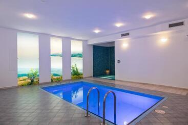 هتل Erofili Beach