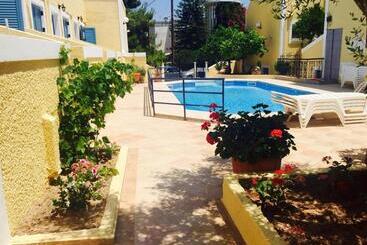 فندق Esperides Maisonettes Apartments