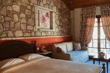 בית מלון כפרי Kynaitha