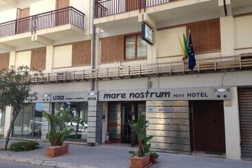 בית מלון כפרי Mare Nostrum Petit Hôtel