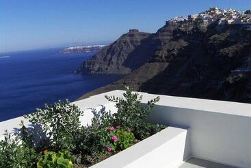 Hotel Pantelia Suites