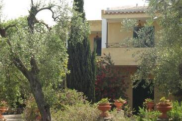 فندق Poggio Degli Ulivi