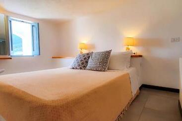 Отель Santa Isabel