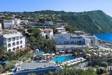 호텔 Sorriso Thermae Resort & Spa