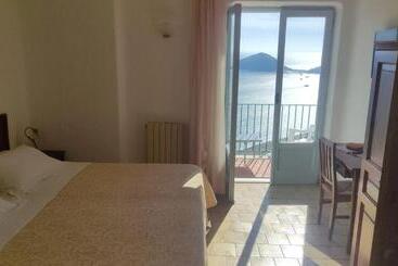 בית מלון כפרי Villa Al Mare