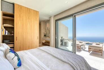 Apart Otel Santorini Sky, Luxury Resort