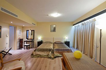 هتل Efplias  Apartments And Suites
