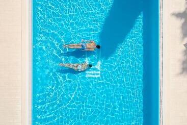 Bluesun Hotel Maestral