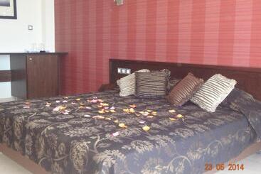 בית מלון כפרי Aegea