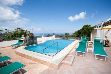 בית מלון כפרי Ape Regina