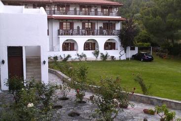 ホテル Golden Beach