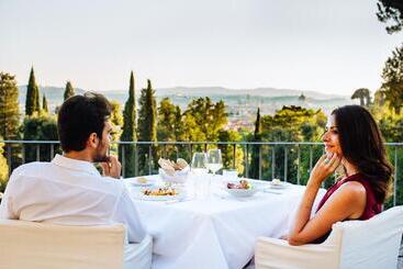 هتل Il Salviatino Firenze