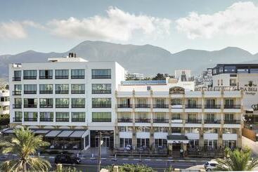 Отель Pia Bella